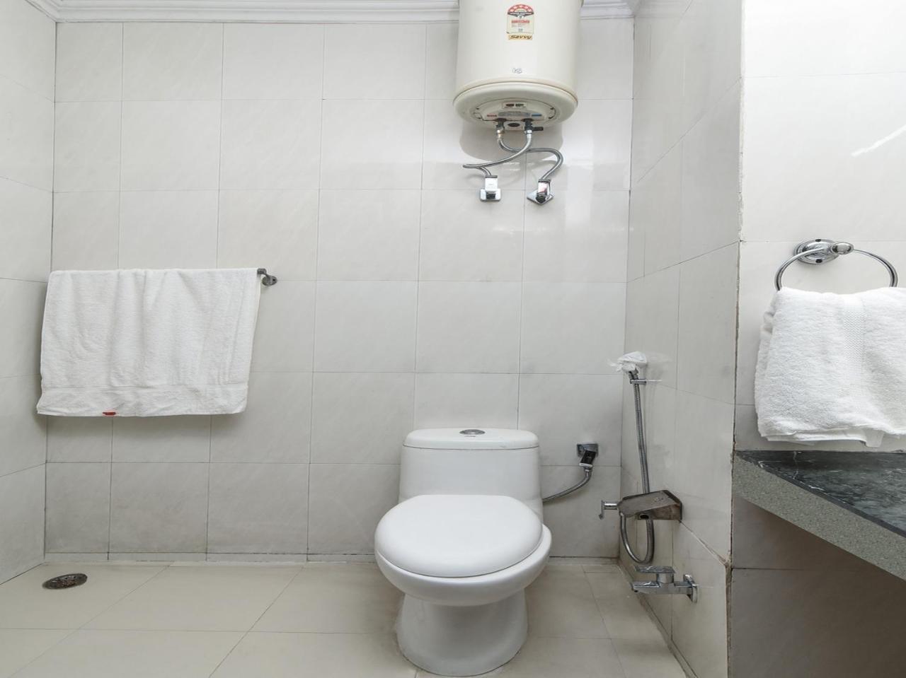 Capital O 16676 Near Noida City Center Zewnętrze zdjęcie